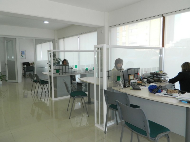 Dise&ntilde;o y ambientaci&oacute;n oficina